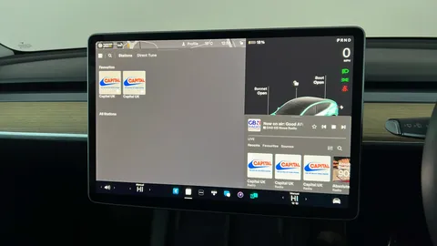 TESLA MODEL Y Long Range AWD Auto