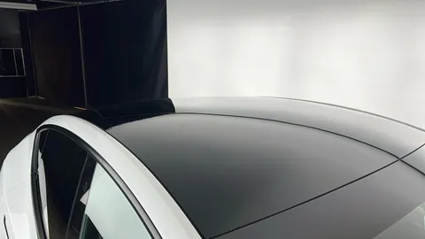 TESLA MODEL Y Long Range AWD Auto