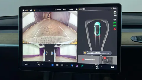 TESLA MODEL Y Long Range AWD Auto