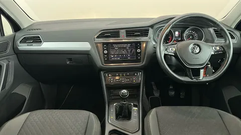VOLKSWAGEN TIGUAN 2.0 TDi 150 SE Nav