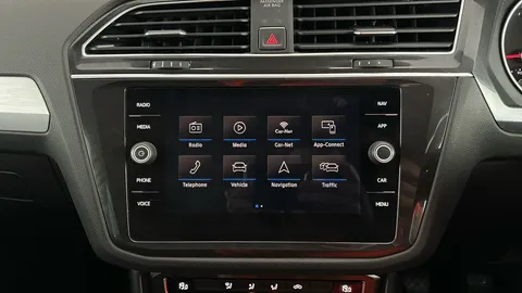 VOLKSWAGEN TIGUAN 2.0 TDi 150 SE Nav