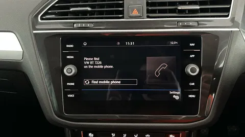 VOLKSWAGEN TIGUAN 2.0 TDi 150 SE Nav