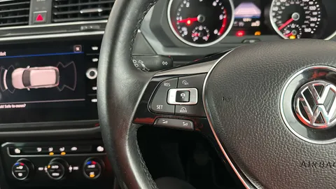 VOLKSWAGEN TIGUAN 2.0 TDi 150 SE Nav