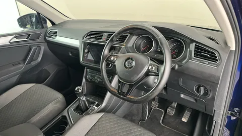 VOLKSWAGEN TIGUAN 2.0 TDi 150 SE Nav