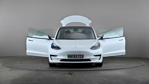 TESLA MODEL 3 Standard Plus Auto