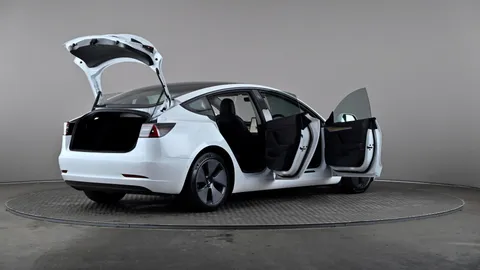 TESLA MODEL 3 Standard Plus Auto