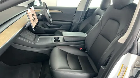 TESLA MODEL 3 Standard Plus Auto