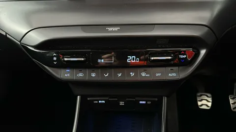 HYUNDAI BAYON 1.0 TGDi 48V MHEV Premium