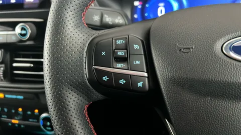 FORD KUGA 2.5 PHEV ST-Line Edition CVT