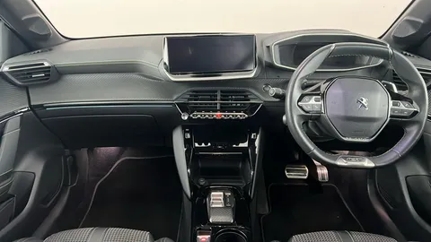 PEUGEOT 208 1.2 PureTech 100 GT EAT8