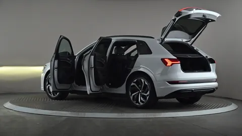 AUDI E-TRON 230kW 50 Quattro 71kWh Black Edition Auto