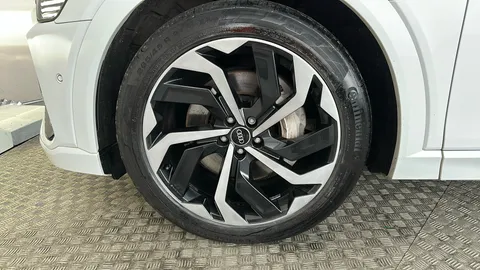 AUDI E-TRON 230kW 50 Quattro 71kWh Black Edition Auto