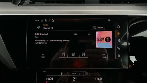 AUDI E-TRON 230kW 50 Quattro 71kWh Black Edition Auto