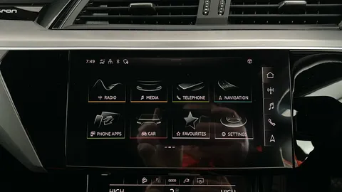 AUDI E-TRON 230kW 50 Quattro 71kWh Black Edition Auto