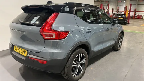 VOLVO XC40 1.5 T3 [163] R DESIGN
