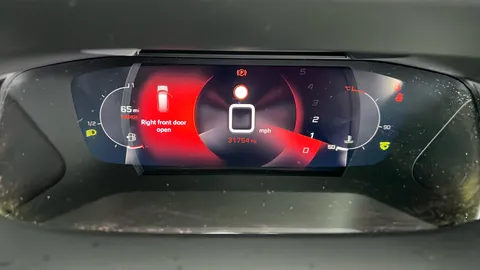 PEUGEOT 2008 1.2 PureTech Allure Premium+