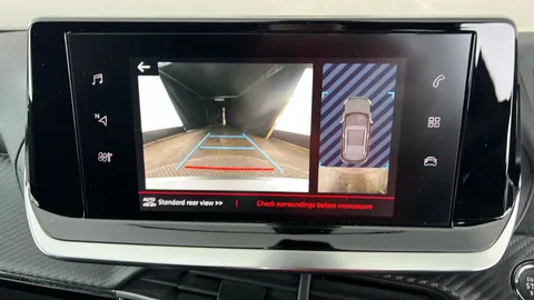 PEUGEOT 2008 1.2 PureTech Allure Premium+