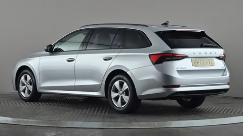 SKODA OCTAVIA 1.0 TSI e-TEC SE DSG