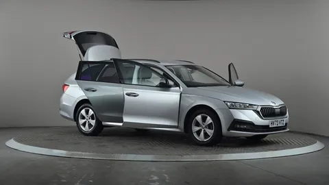 SKODA OCTAVIA 1.0 TSI e-TEC SE DSG