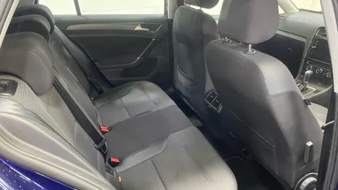 VOLKSWAGEN GOLF 1.0 TSI 110 SE [Nav] DSG