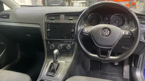 VOLKSWAGEN GOLF 1.0 TSI 110 SE [Nav] DSG