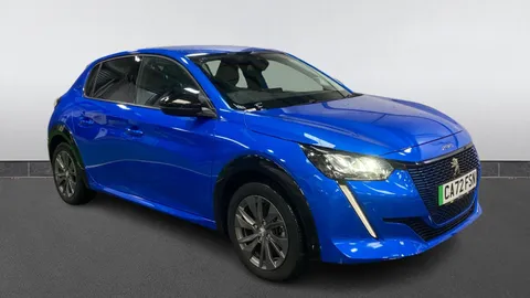 Peugeot 208 100kW Allure Premium + 50kWh Auto