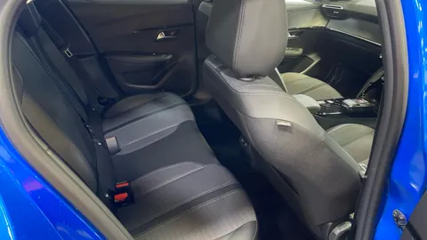 Peugeot 208 100kW Allure Premium + 50kWh Auto