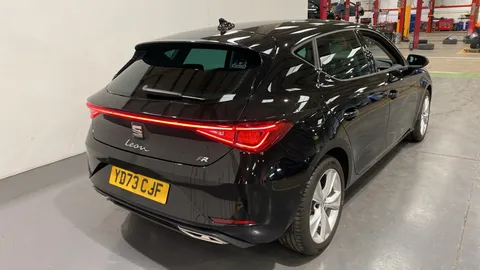 SEAT Leon 1.0 eTSI FR DSG