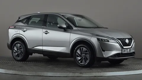 NISSAN QASHQAI 1.3 DiG-T MH Acenta Premium