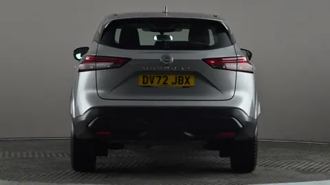 NISSAN QASHQAI 1.3 DiG-T MH Acenta Premium
