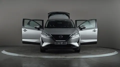 NISSAN QASHQAI 1.3 DiG-T MH Acenta Premium