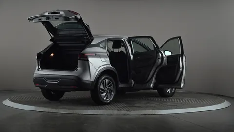 NISSAN QASHQAI 1.3 DiG-T MH Acenta Premium