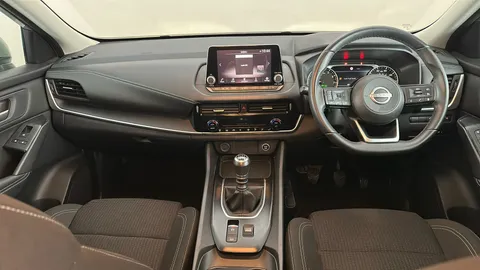 NISSAN QASHQAI 1.3 DiG-T MH Acenta Premium