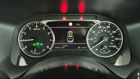 NISSAN QASHQAI 1.3 DiG-T MH Acenta Premium