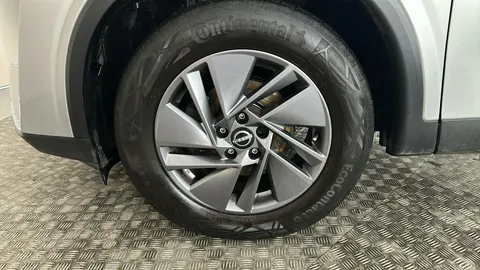 NISSAN QASHQAI 1.3 DiG-T MH Acenta Premium