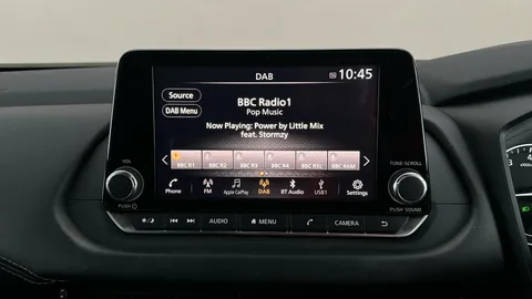 NISSAN QASHQAI 1.3 DiG-T MH Acenta Premium