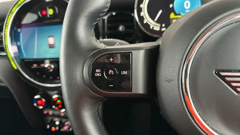 MINI HATCHBACK 1.5 Cooper Classic Auto