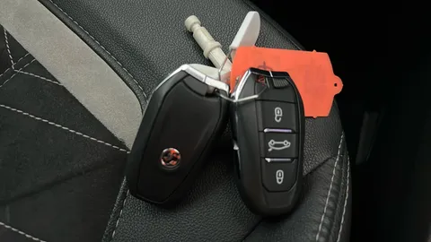 VAUXHALL MOKKA 100kW Ultimate 50kWh Auto