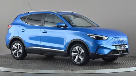 MG MOTOR UK ZS 115kW Trophy Connect EV Long Range73kWh Auto