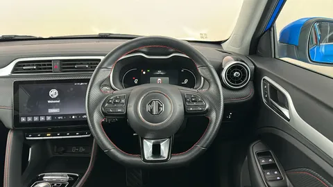 MG MOTOR UK ZS 115kW Trophy Connect EV Long Range73kWh Auto