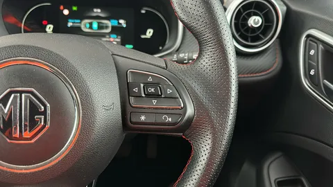 MG MOTOR UK ZS 115kW Trophy Connect EV Long Range73kWh Auto