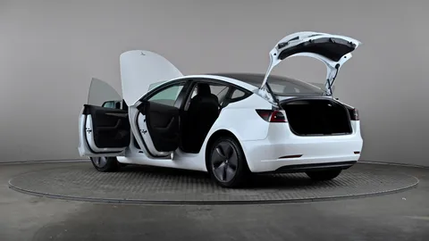 TESLA MODEL 3 Standard Plus Auto
