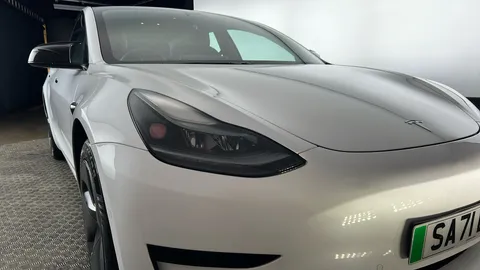 TESLA MODEL 3 Standard Plus Auto