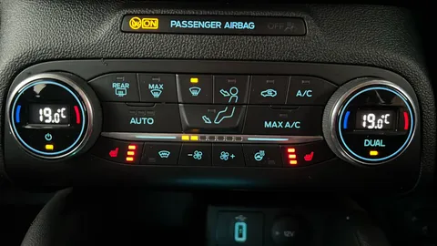 FORD FOCUS 2.0 EcoBlue Titanium X Auto