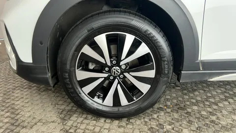 VOLKSWAGEN TAIGO 1.0 TSI Life