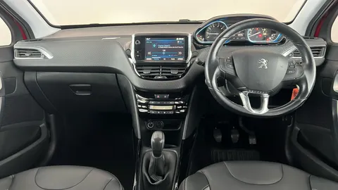 PEUGEOT 2008 1.2 PureTech Allure