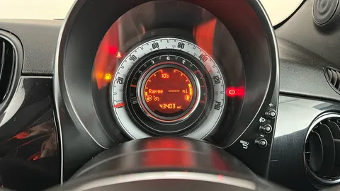 FIAT 500 1.0 Mild Hybrid Lounge