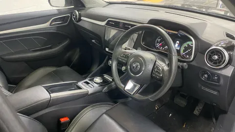 MG MOTOR UK ZS 105kW Exclusive EV 45kWh Auto