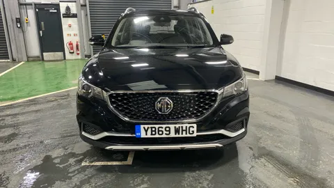 MG MOTOR UK ZS 105kW Exclusive EV 45kWh Auto