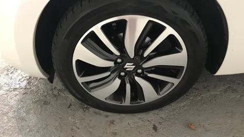 SUZUKI SWIFT 1.0 Boosterjet SHVS SZ5